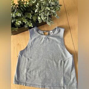 IVIVVA Crop Tank Size 12